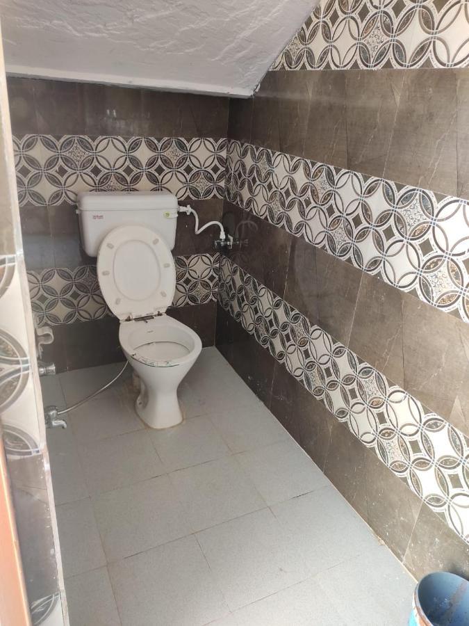 Nidhivan HomeStay Vrindāvan Buitenkant foto